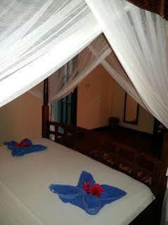Swahili Villa Coco 2Br Apartment 700M To Beach Mombasa Luaran gambar