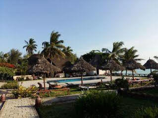 Swahili Villa Coco 2Br Apartment 700M To Beach Mombasa Luaran gambar